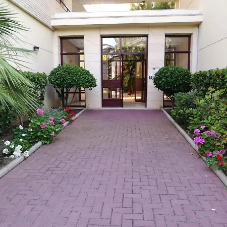 Apartment Mediterranea La Pineda